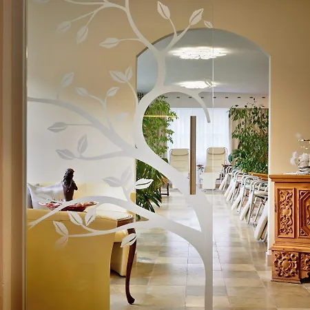 Heilbad Burgwies Szálloda