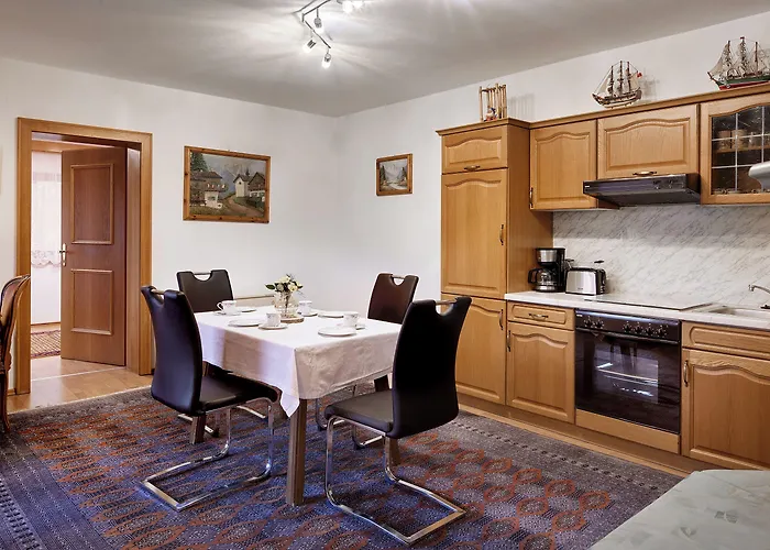 ホテル Heilbad Burgwies